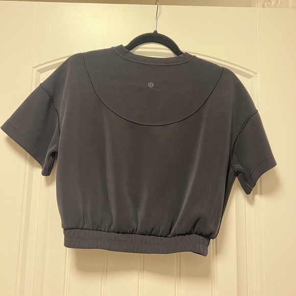 Lululemon Softstreme cropped tee - Picture 2 of 2